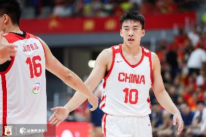 胡明轩vs胡金秋直播_NBA高清免费观看_胡明轩vs胡金秋比赛回放视频集锦