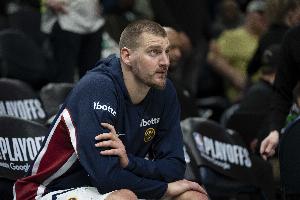 掘金vs约基奇直播_NBA高清免费观看_掘金vs约基奇比赛回放视频集锦