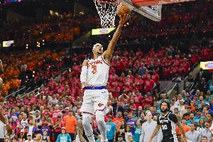 76人vs詹姆斯直播_NBA高清免费观看_76人vs詹姆斯比赛回放视频集锦
