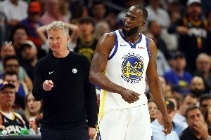 湖人vs詹姆斯直播_NBA高清免费观看_湖人vs詹姆斯比赛回放视频集锦