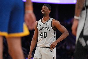 马刺vs步行者直播_NBA高清免费观看_马刺vs步行者比赛回放视频集锦
