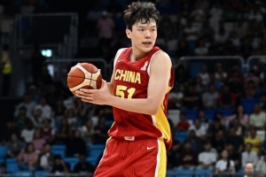 杨瀚森vs中国篮球直播_CBA高清免费观看_杨瀚森vs中国篮球比赛回放视频集锦
